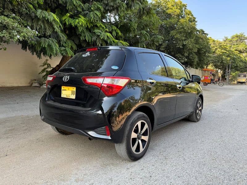 Toyota Vitz 2018 5