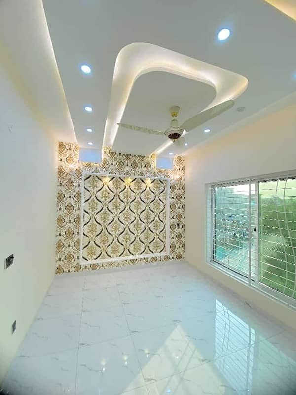 Brand New House In Central Park Lahore | LDA Approved | Nearby Hospital & Park 8