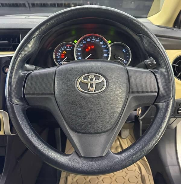 Toyota Corolla GLI 2019 10