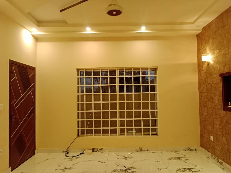 10 Marla Brand New Dubble storey house available for sale in IEP tow Lahore 4