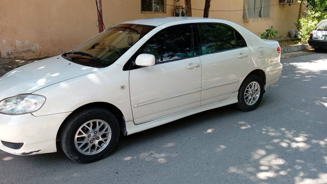 Toyota Corolla 2004 Se Saloon 8