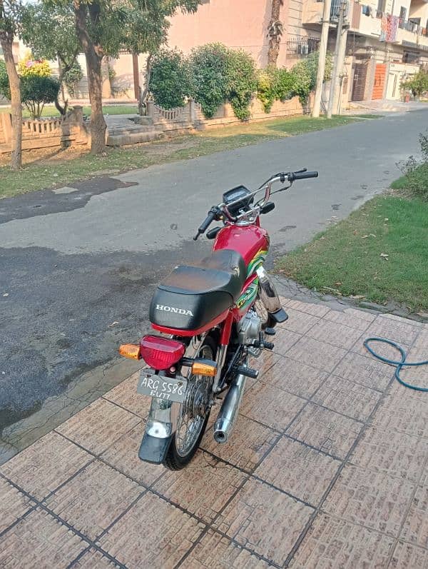 HONDA CD70 (125,000) 2