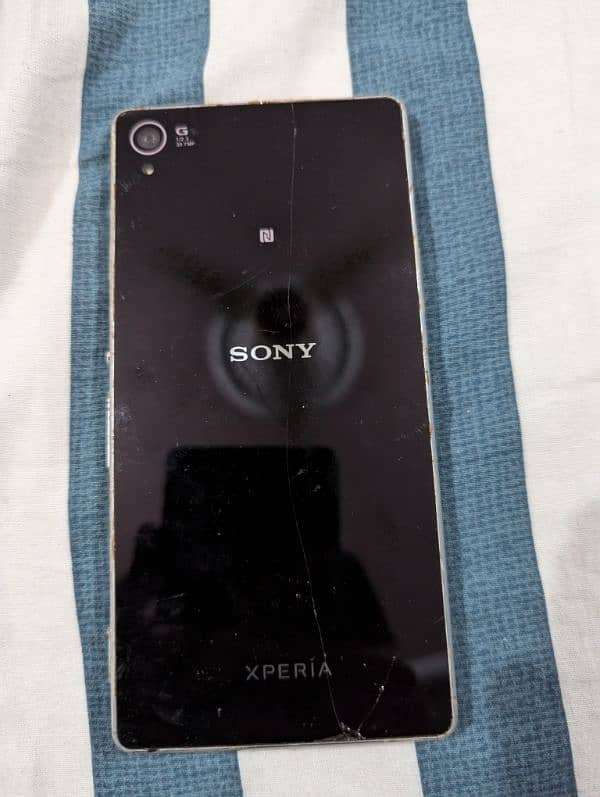 Sony Xperia Z3 Sett is not Working Due to Battery issue 0