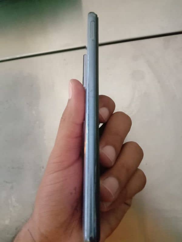 Vivo v 21 e 3