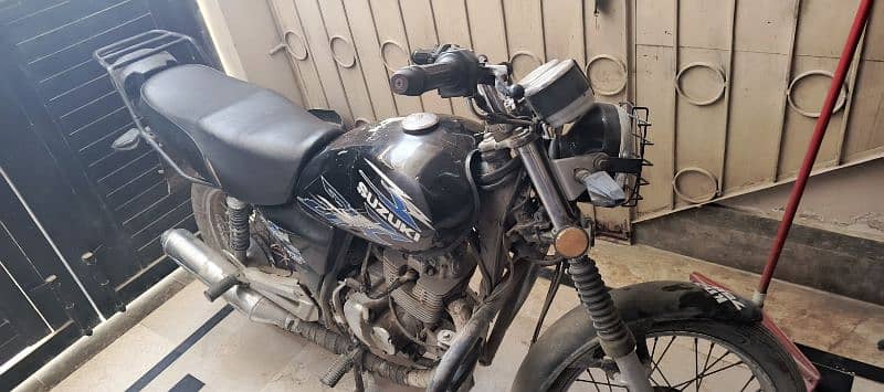 Suzuki GS 150cc 2