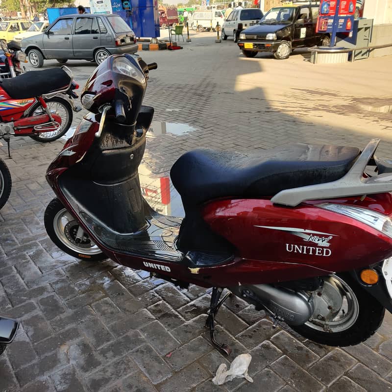 United Scooty urgent sale 4