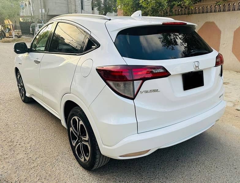 Honda Vezel 3