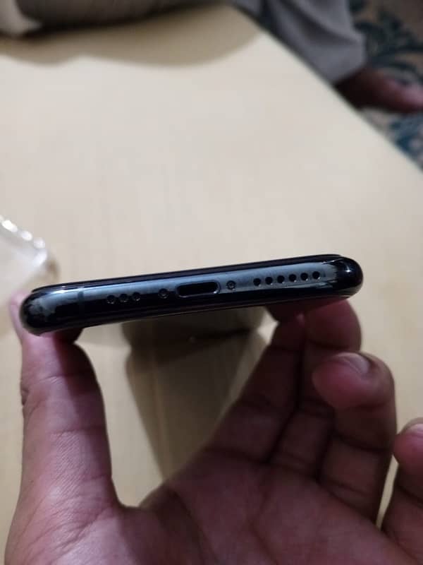 iPHONE 11 pro 2