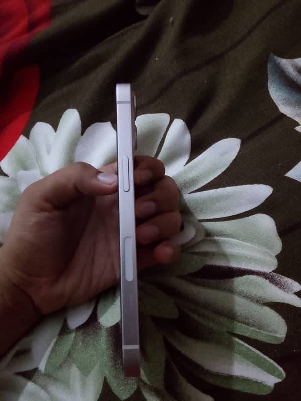 Iphone 13 Simple 2