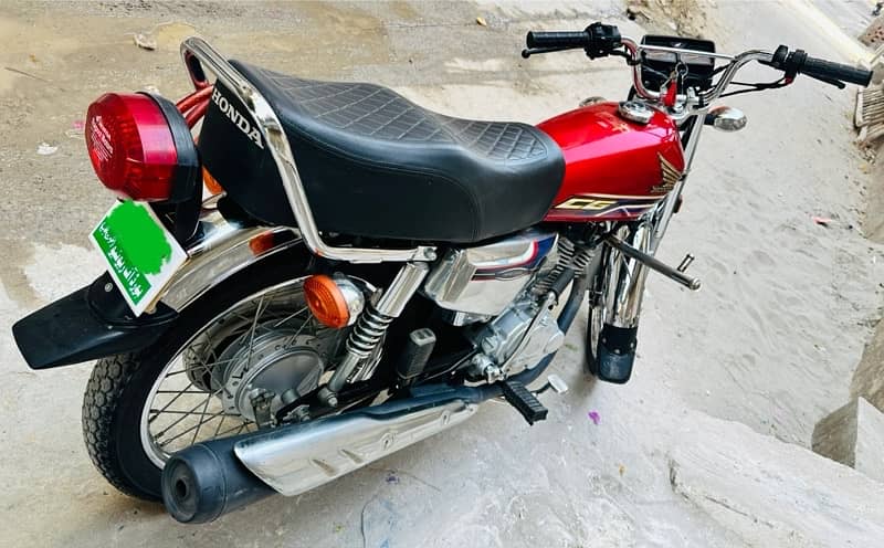 Honda CG125 SE (Special Edition) 2024 0