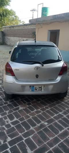 Toyota Vitz 2010