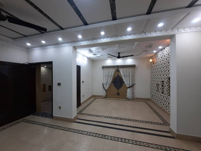 5 MARLA HOUSE FOR SALE IN BAHRIA TOWN SECTOR D LAHORE, 5