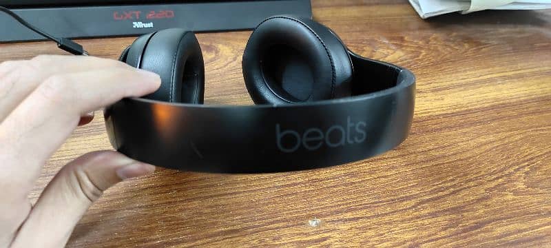 Apple Beats studio 3 black edition 5