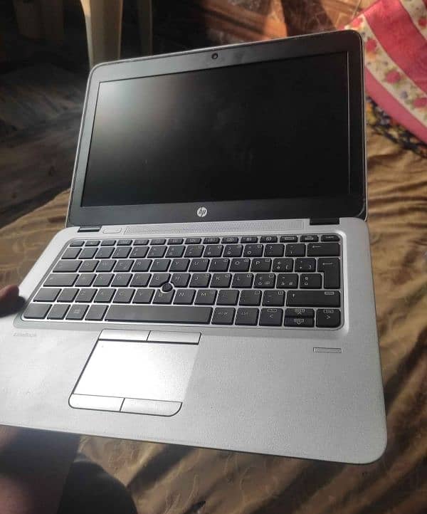 Hp elitebook 820 G3 6th Generation 4