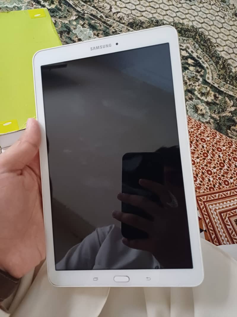 Samsung Galaxy Tab E 2