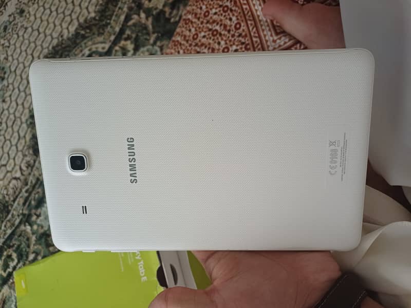 Samsung Galaxy Tab E 4