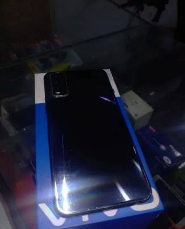 Vivo y20 4 64 with bix charger exchange possible 1