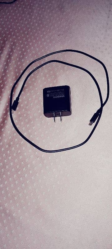 Selling Samsung S23 Ultra Superfast Charger. 2