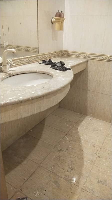 10MARLA MARBLE FLOORING UPPER PORTION FOR RENT IN SABZAZAR 2