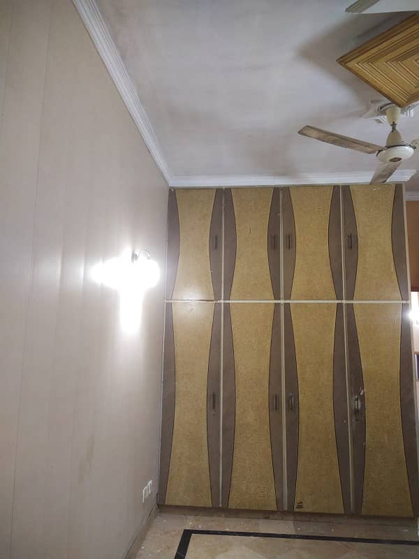 10MARLA MARBLE FLOORING UPPER PORTION FOR RENT IN SABZAZAR 3