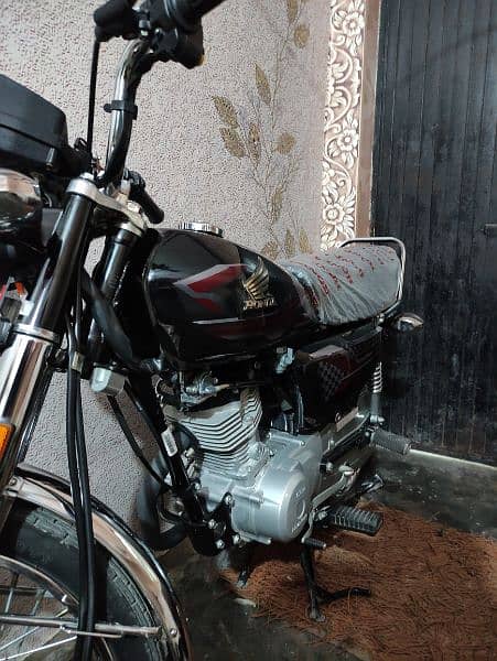 Honda 125 2024 Black Lover's 2