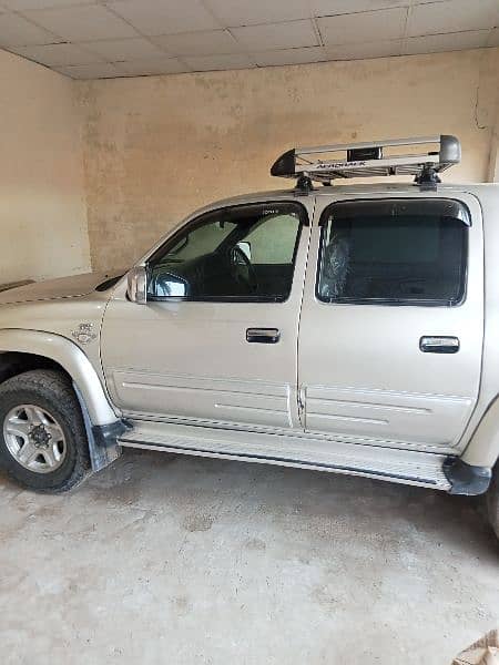 Toyota Hilux 2002 5