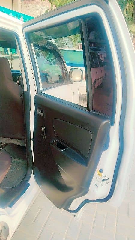 Suzuki Wagon R 2022 12