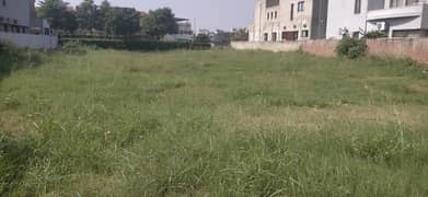 1 Kanal plot for sale -Ideal Location, perfect for building your dream home