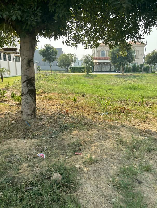 1 Kanal plot for sale -Ideal Location, perfect for building your dream home 2