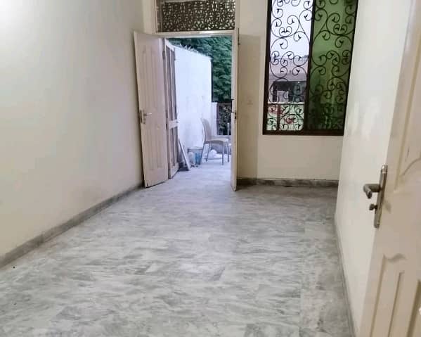 A Great Choice For A 10 Marla Upper Portion Available In Model Town - Block M 0