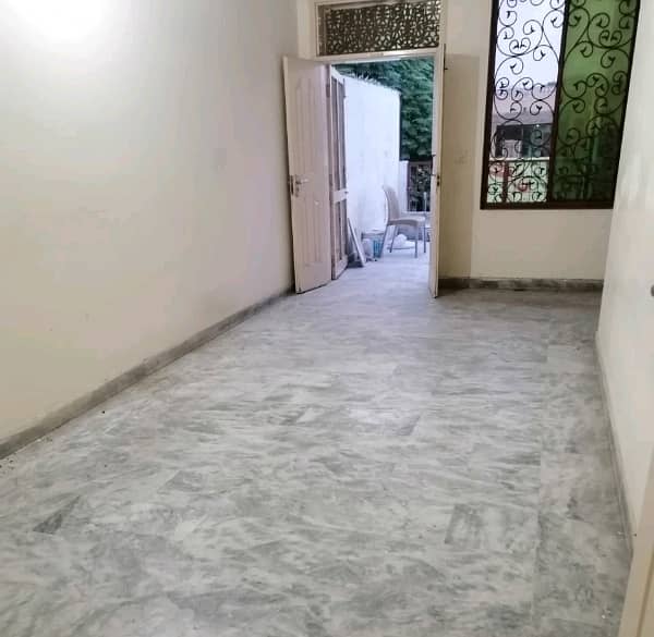 A Great Choice For A 10 Marla Upper Portion Available In Model Town - Block M 14