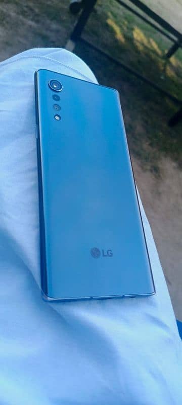 Lg velvet 1