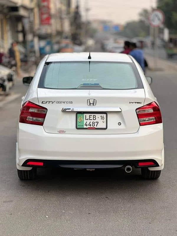 Honda City Aspire 2016 3