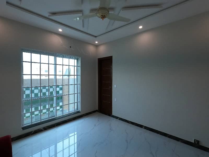 Prime Location House For Sale In Beautiful Nespak Housing Society Phase 3 - Block A 15