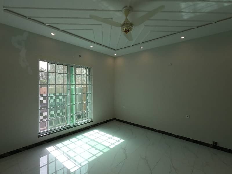 Prime Location House For Sale In Beautiful Nespak Housing Society Phase 3 - Block A 21