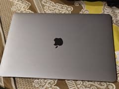 Macbook pro 2017 15.4 inch