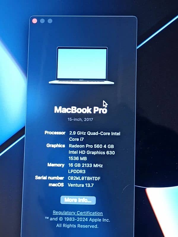 Macbook pro 2017 15.4 inch 1