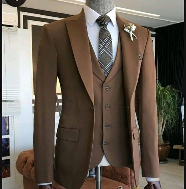 Pent coat and contrast waistcoat in mustard color 0