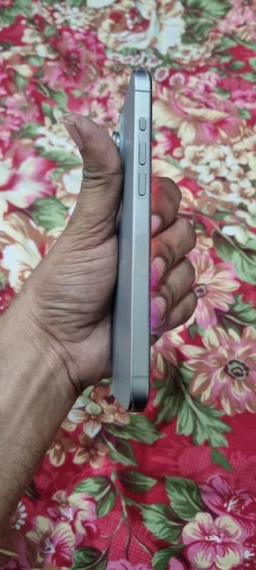 iphone 15pro max jv titanium colour 4