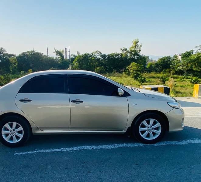 Toyota Corolla GLI 2011 3