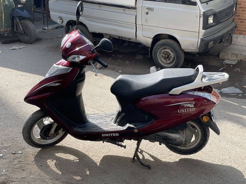 United scooty 2021 bike 2