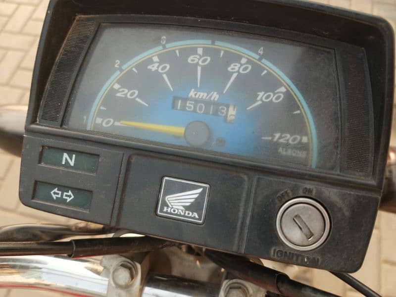 HONDA CD70  GOOD CONDITION 6