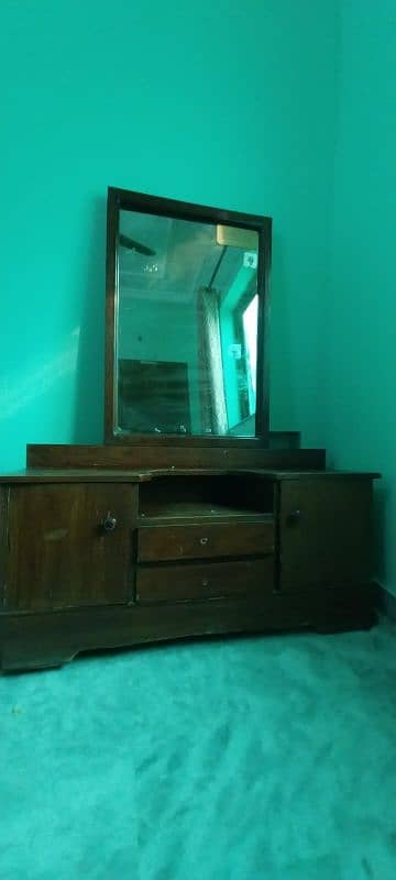 Old Dressing Table 0