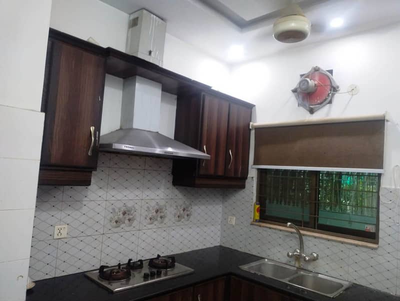 05 Marla Beautiful House Available For rent in DHA Lahore Cantt 3