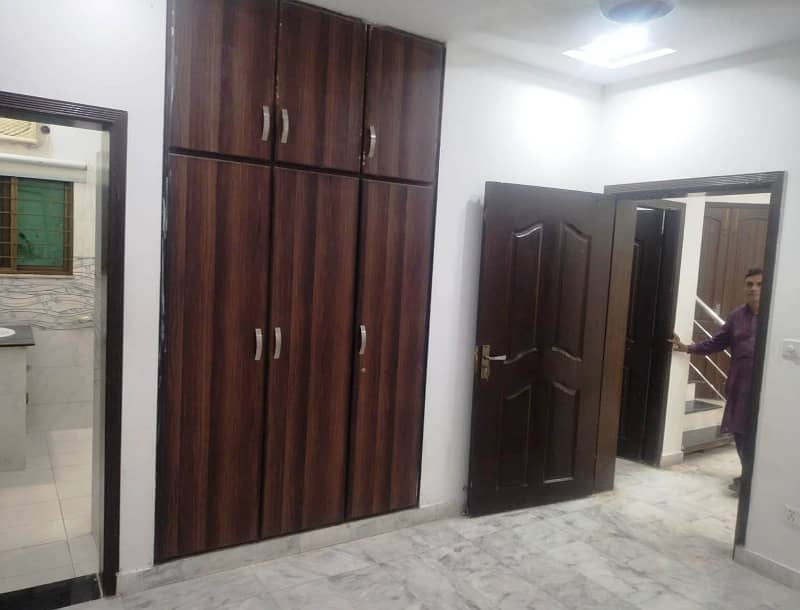 05 Marla Beautiful House Available For rent in DHA Lahore Cantt 7