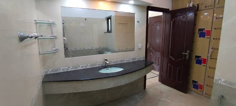 05 Marla Beautiful House Available For rent in DHA Phase 3 l, Lahore 10