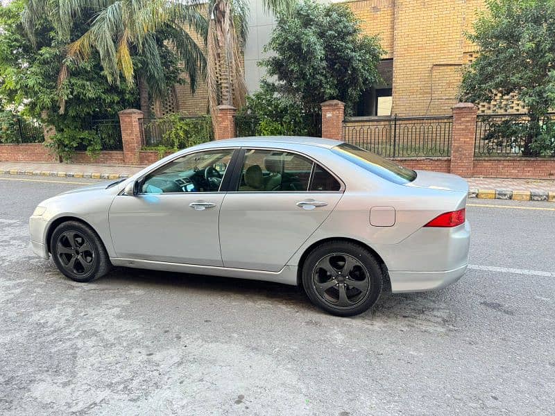 Honda Accord 2003 2006 import 8