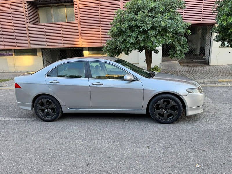 Honda Accord 2003 2006 import 9