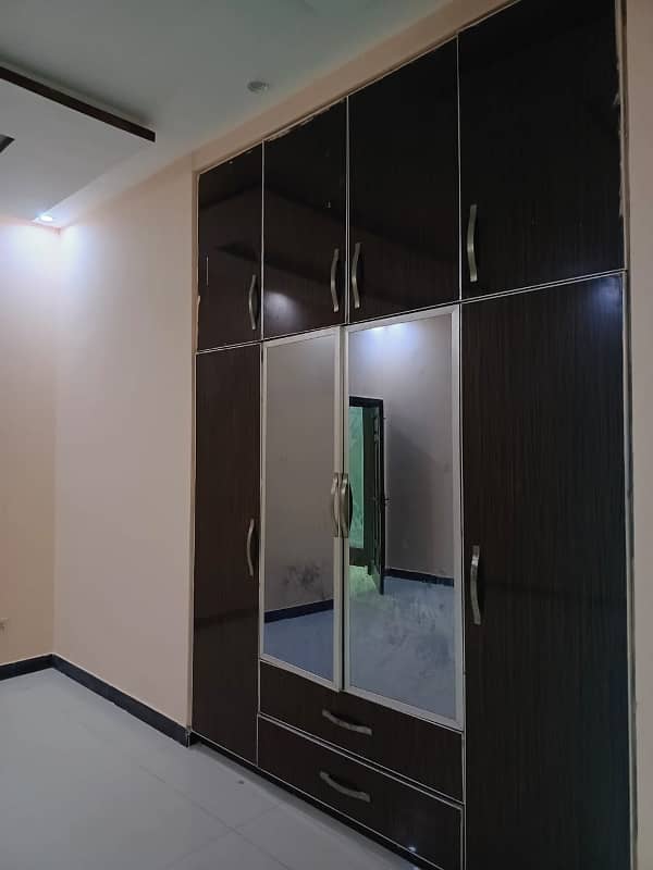 1 KINAL UPPER PORTION AVAILABLE FOR RENT IN VALANCIA HOUSING SOCIETY BLOCK K 24