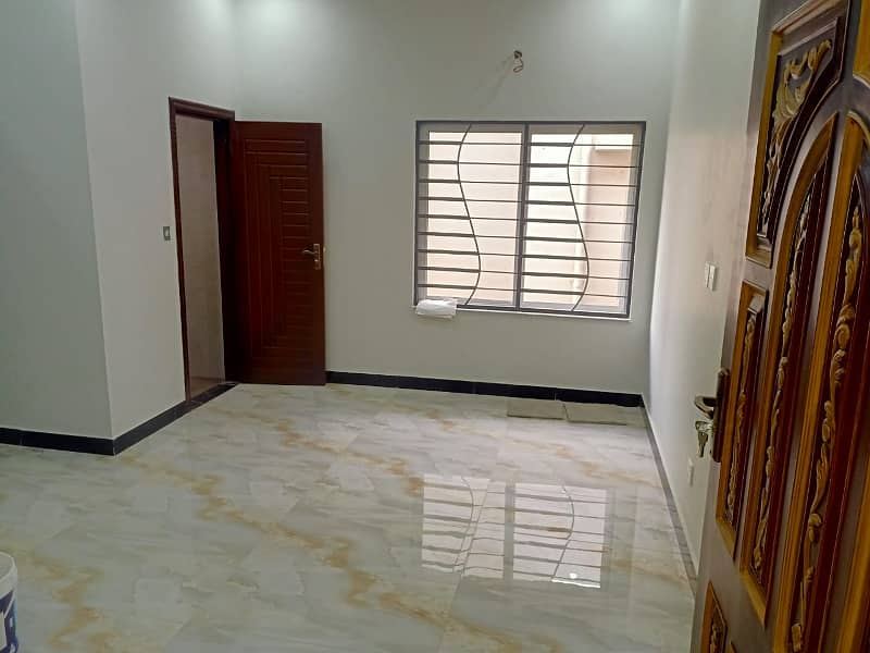 10 MARLA UPPER PORTION AVAILABLE FOR RENT IN TIP SOCIETY 0